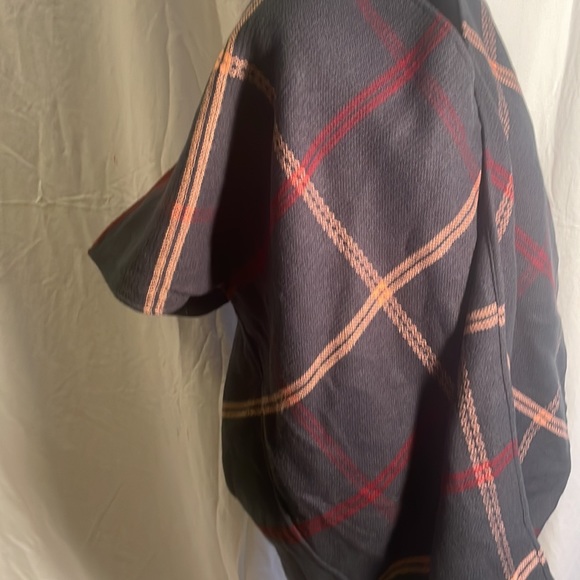 Ann Taylor Wrap / poncho brand new - Picture 3 of 5